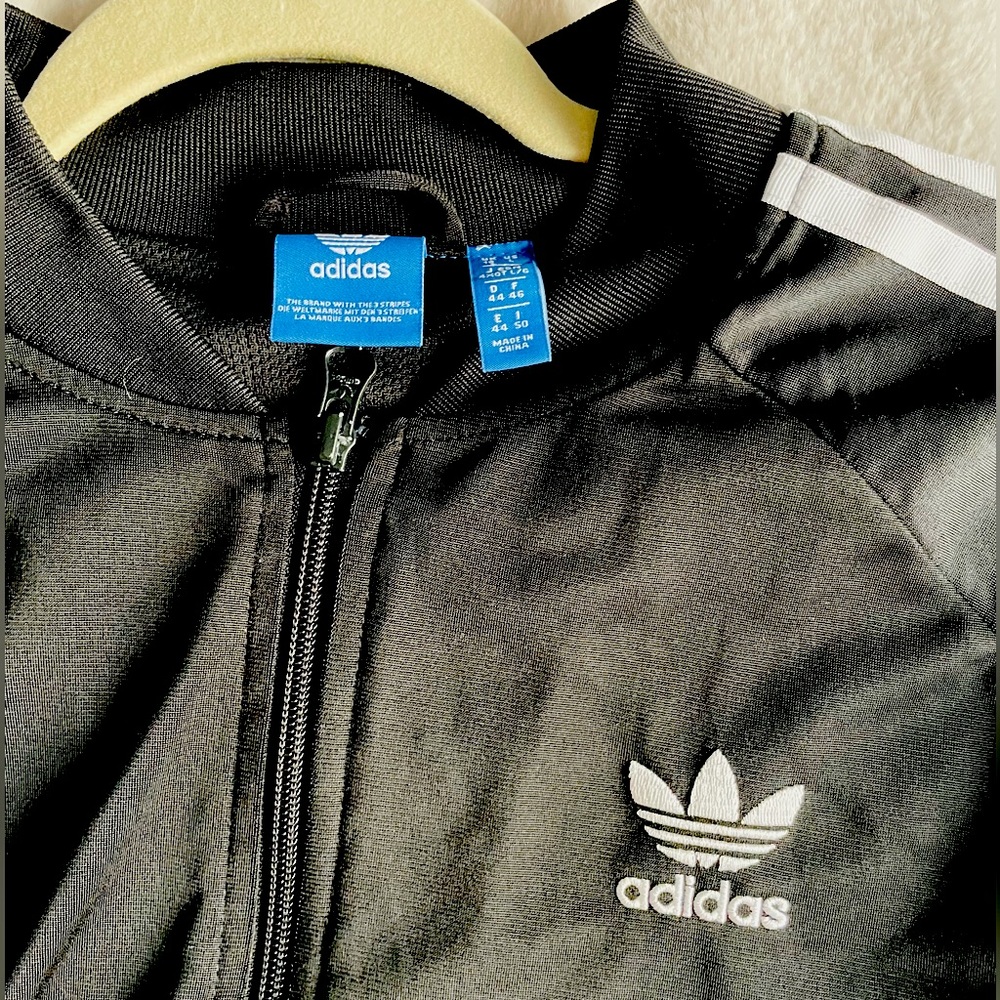 Adidas Women's Classic Jacket 💕